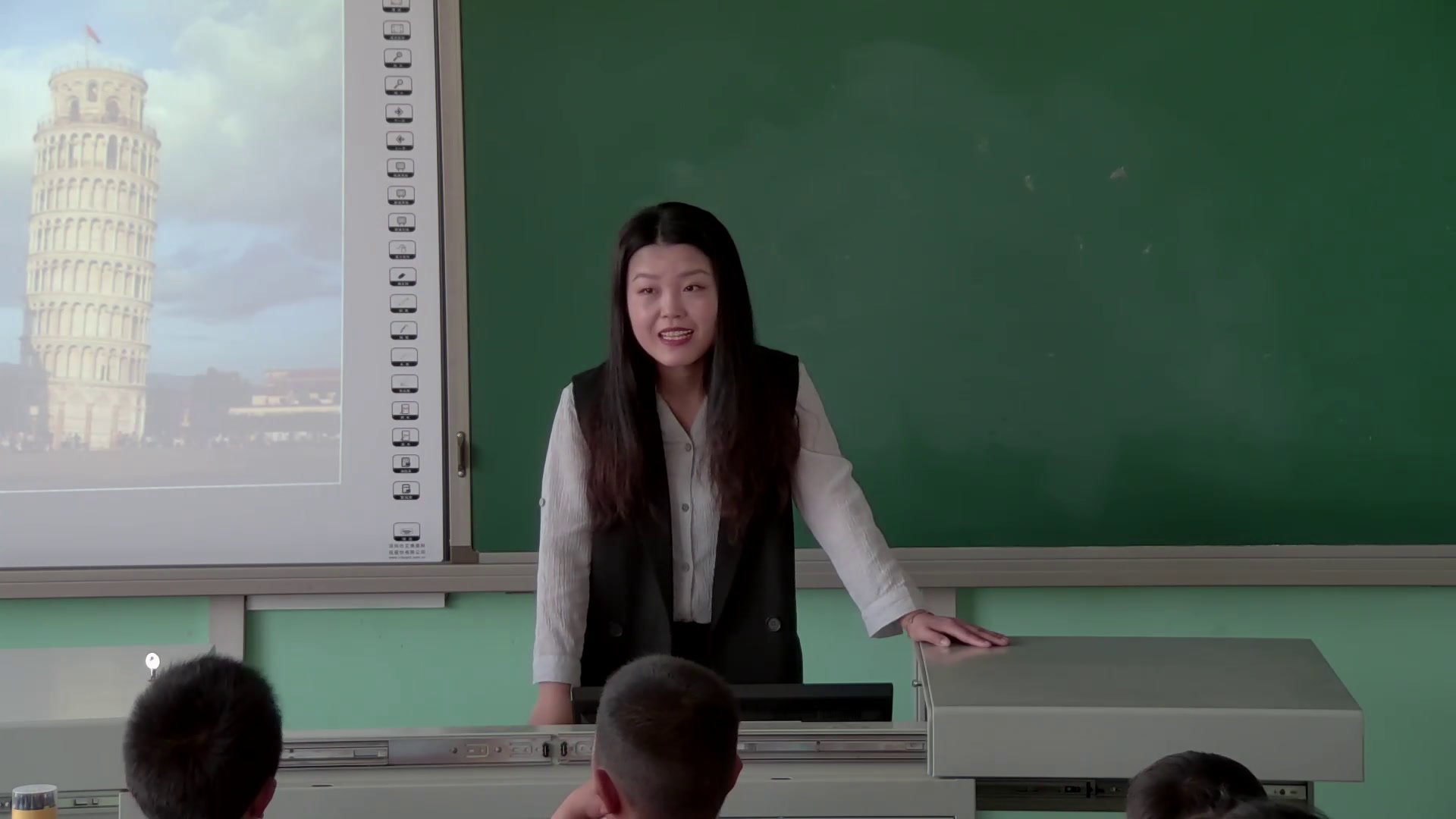 冀美版美术一下《3.童话中的城堡》河北苗老师-县级优课