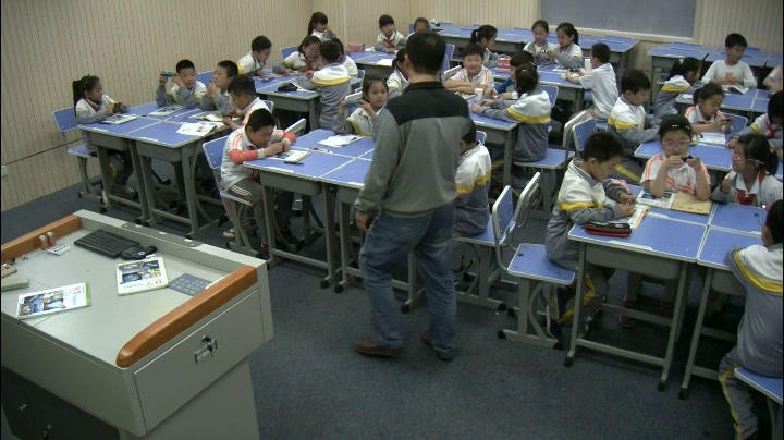 冀人2001版科学三下《12让灯亮起来》河北郭老师-市一等奖