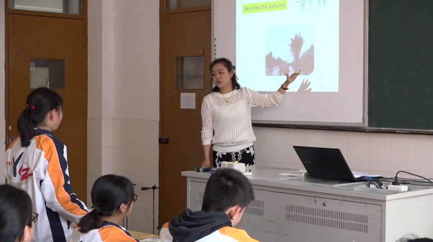 牛津译林版英语九下《Reading 1：Two cities in China》江苏施老师-市一等奖