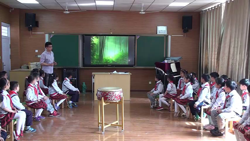 苏少版音乐一下《听老虎磨牙（片段）（打击乐合奏）》江苏李老师-市一等奖