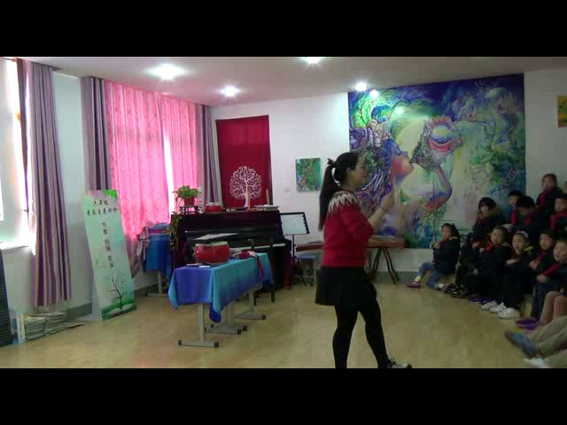 苏少版音乐一下《听我有一双万能的手（领唱与齐唱）劳动最光荣（童声独唱）铁匠波尔卡（管弦乐）》江苏窦老师-市一等奖