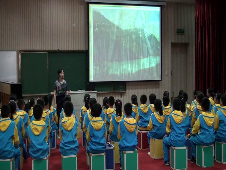 苏少版音乐五下《唱银色的桦树林绿色的祖国》江苏李老师-市一等奖