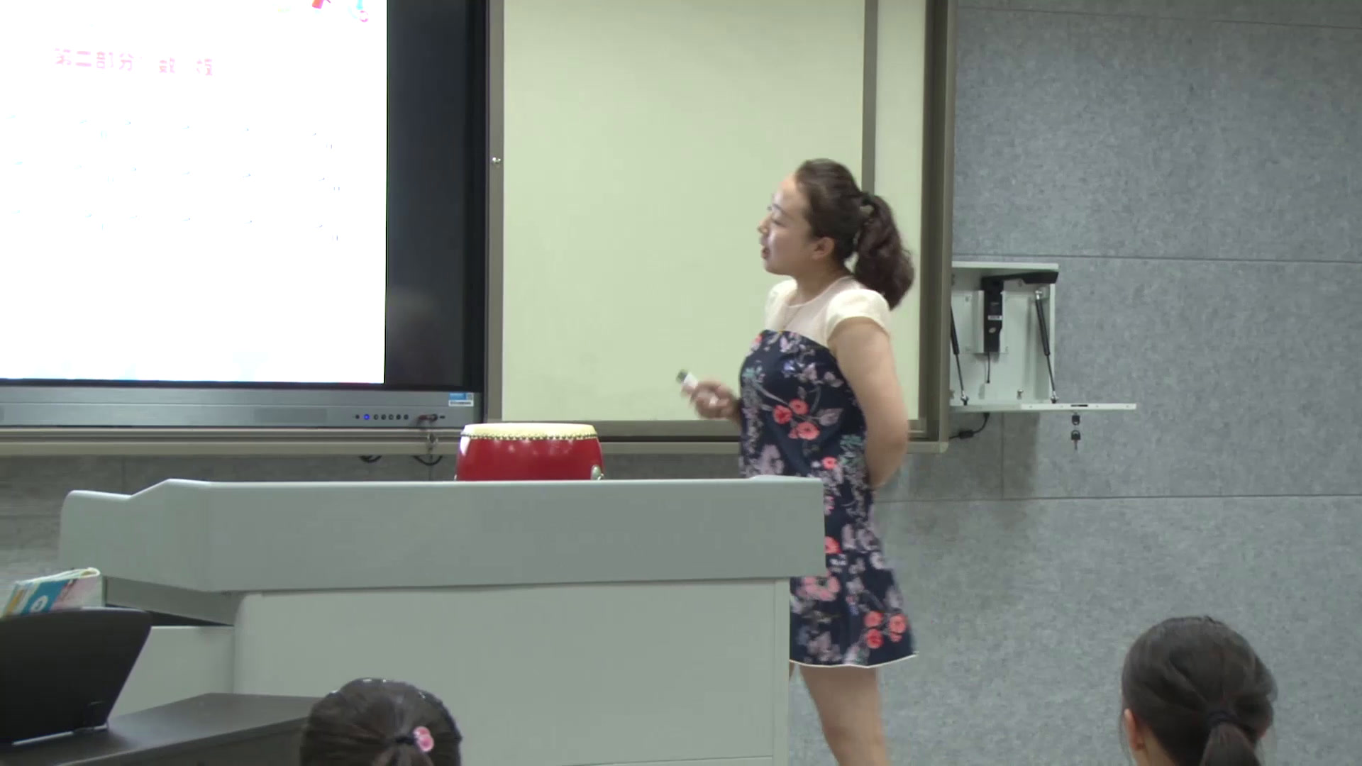 苏少版音乐五下《唱梨园英秀谁说女子不如男》江苏姜老师-市一等奖