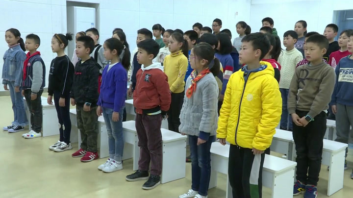 苏少版音乐四下《唱隆里格隆村居》江苏李老师-市一等奖