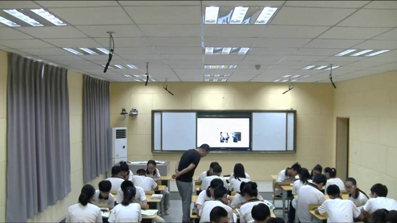冀教版英语九年级全一册《Lesson 45 Different Manners》陕西黎老师-县级优课