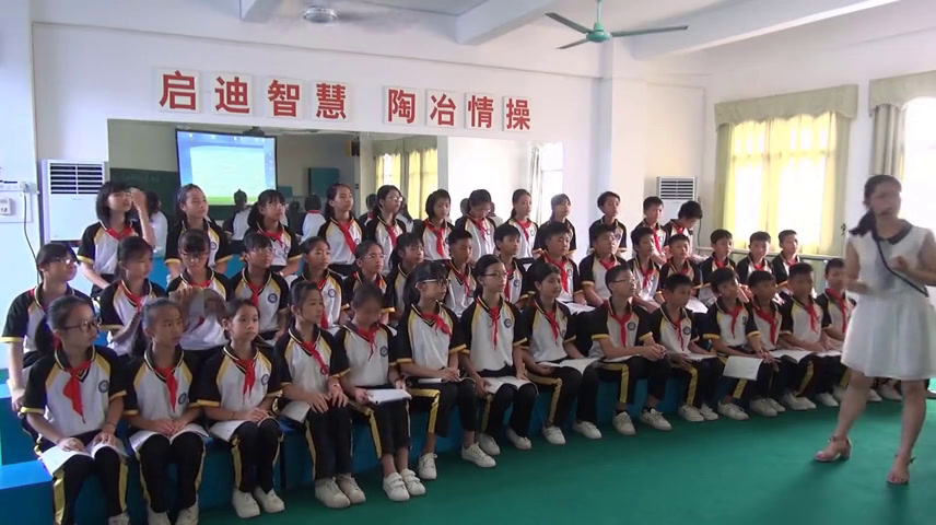 花城粤教版音乐五下《歌曲《前进，快乐的少先队员》》广东周老师-县级优课
