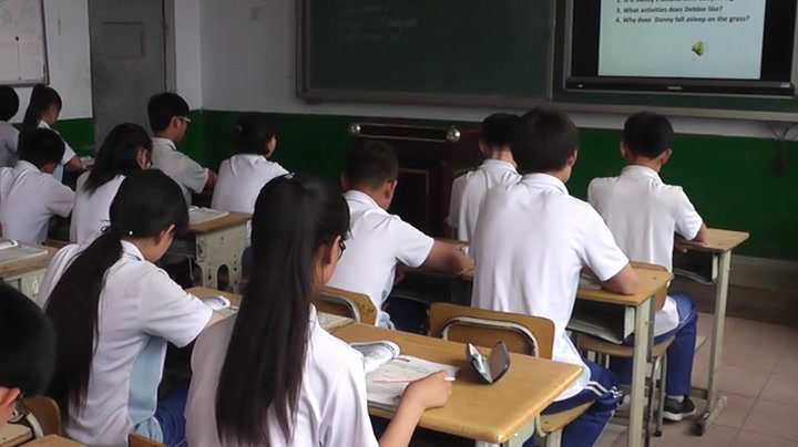 冀教版英语八下《Lesson 5 Babysitting on a Spring Day》河北老师-县级优课