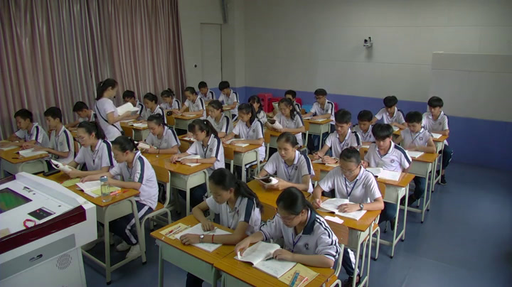 泸教版语文七下《三一邹忌讽齐王纳谏》海南王老师-