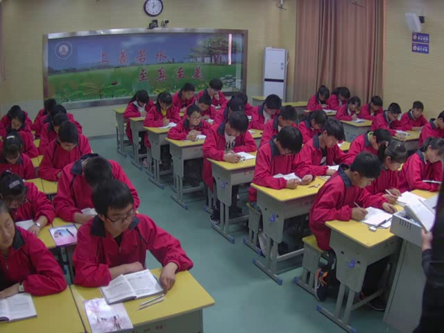 苏教版语文八上《二十四从小就要爱科学》湖北老师-