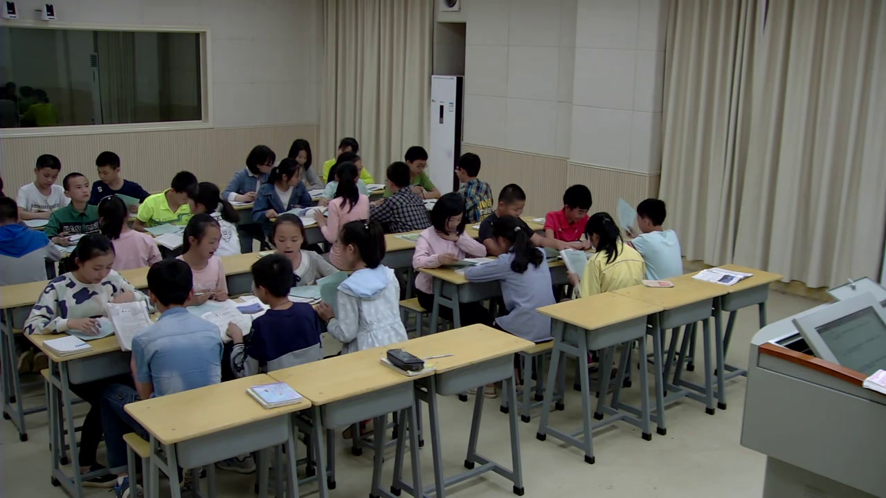 语文2011课标版七上《14犟龟》湖南万老师-县级优课