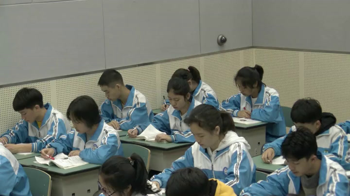 语文2011版九上《16给巴特勒的信》贵州老师-