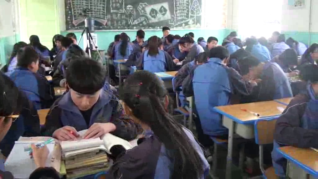 华东师大版数学八上《边角边》甘肃李老师-市一等奖